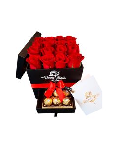 Caja Cuadrada Negra 16 Rosas Natural + Bombones