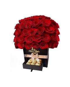 Caja Bouquet Negra 100 Rosas Natural + Bombones
